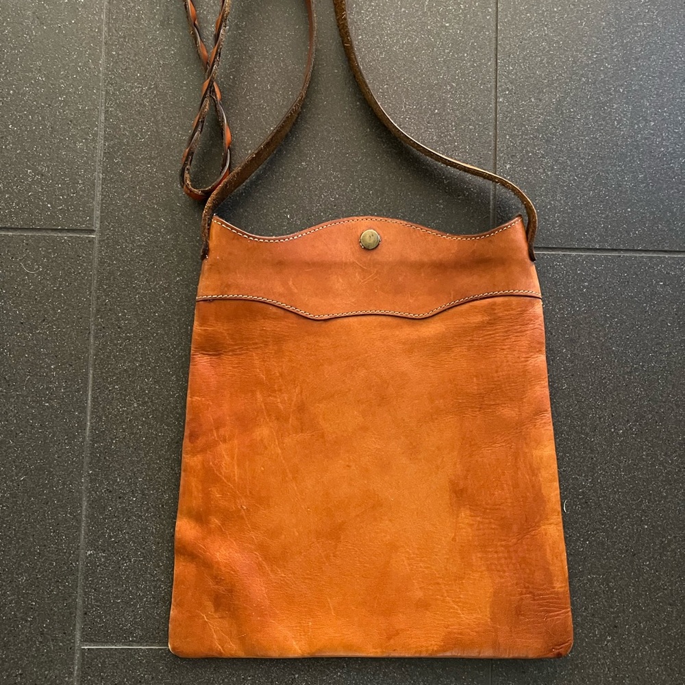 Vintage Saddlebag by Gap- caramel used Leather